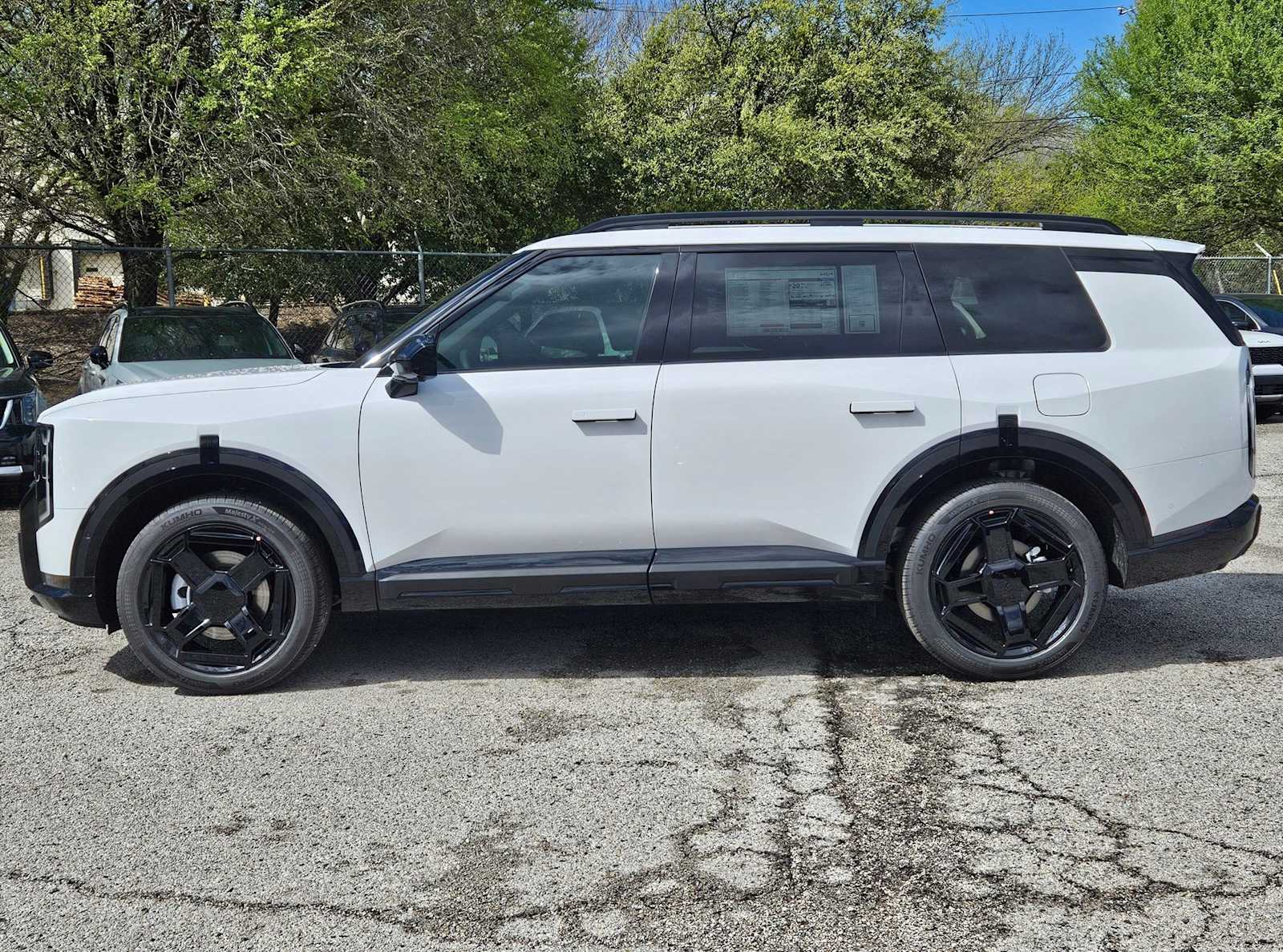 Thumbnail: 2027 Kia Telluride - 3