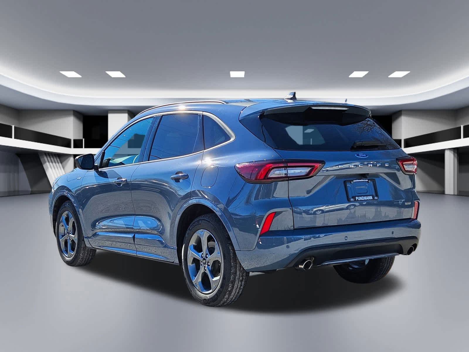 Thumbnail: 2023 Ford Escape - 3