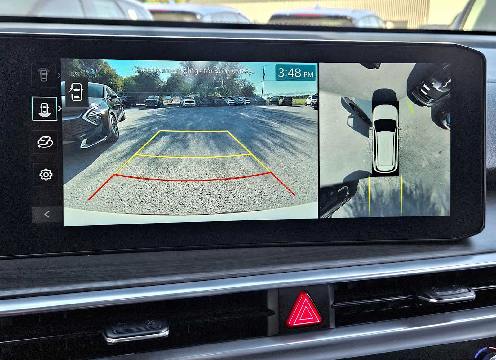 Thumbnail: 2024 Kia Sorento - 32