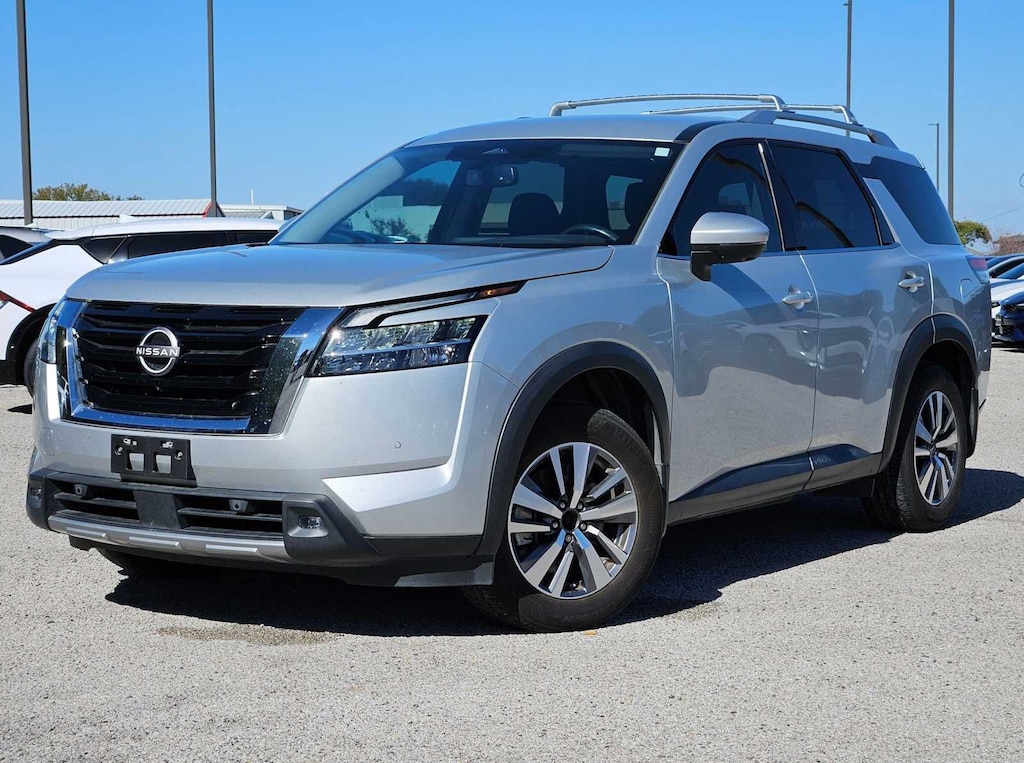 Used 2022 Nissan Pathfinder SL SUV