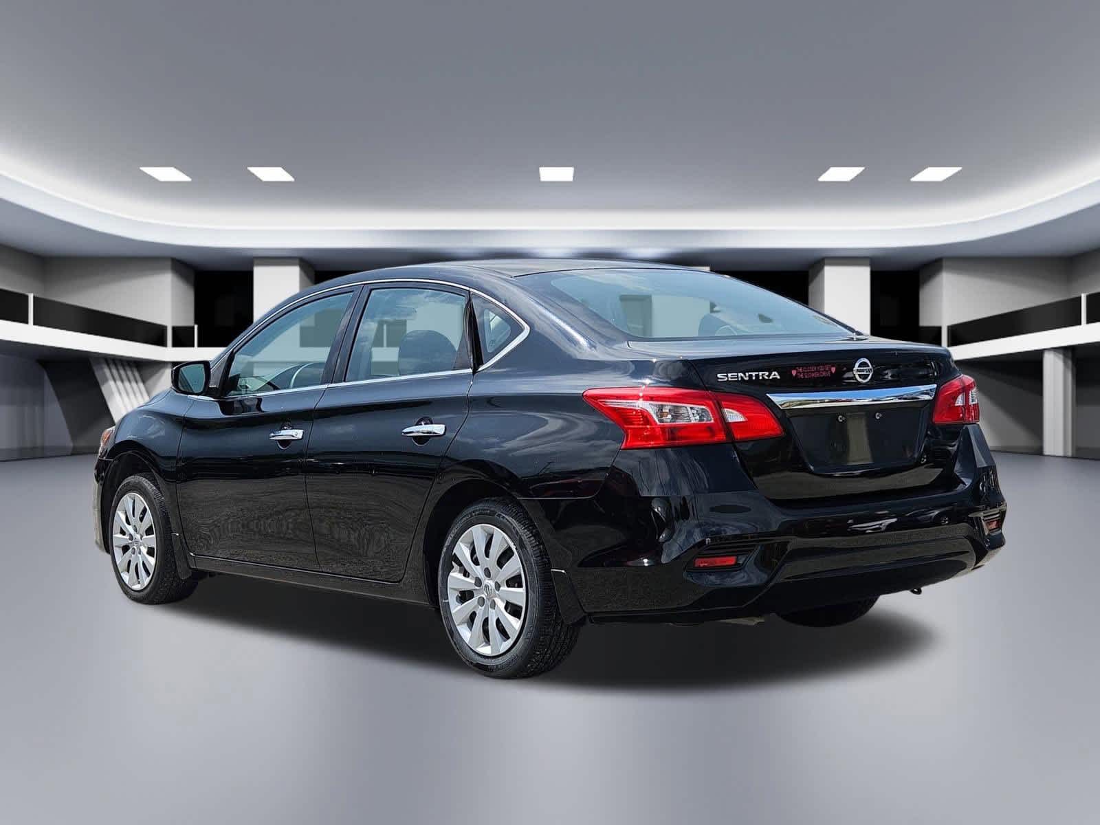Thumbnail: 2017 Nissan Sentra - 3