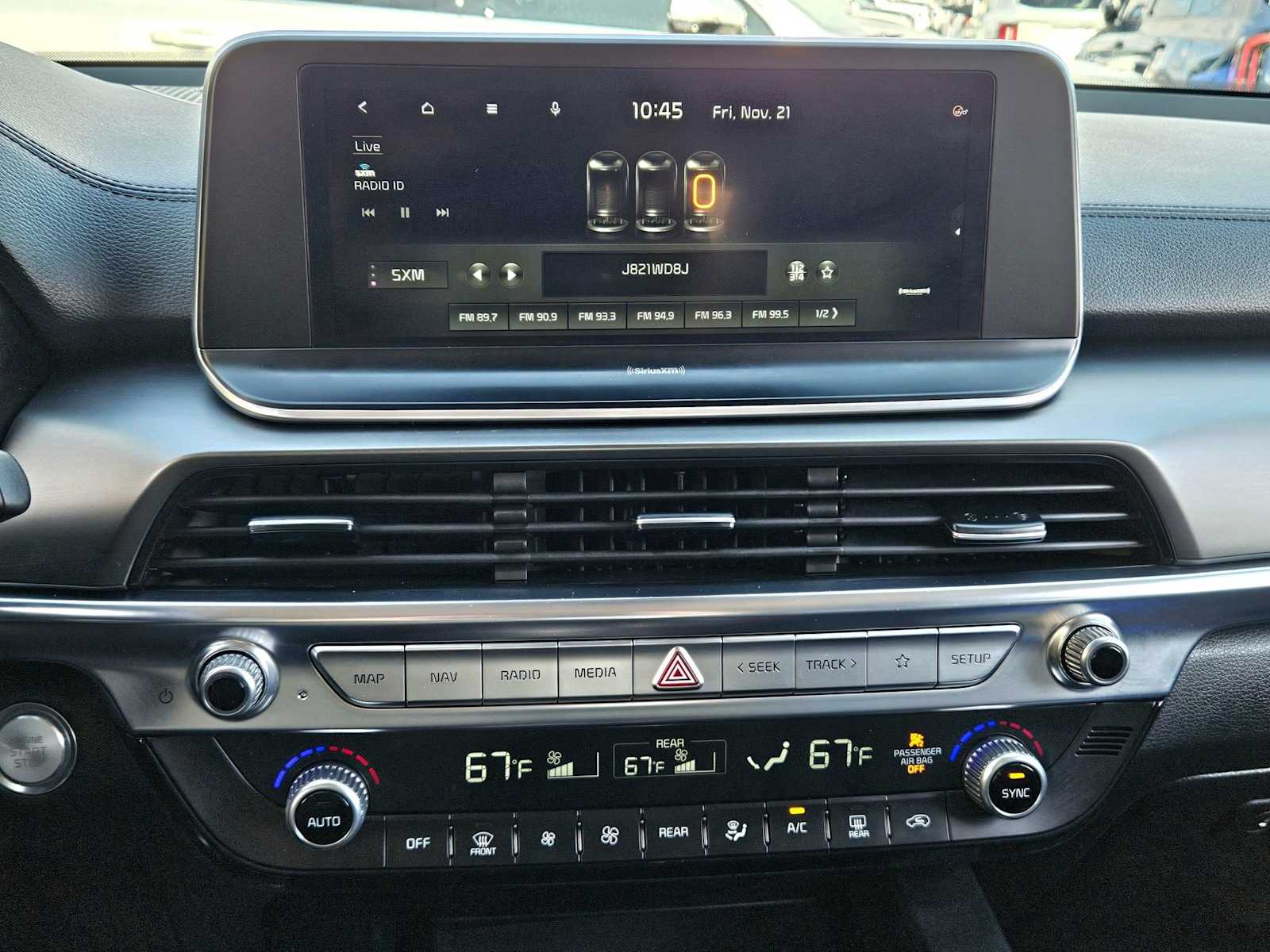 Thumbnail: 2022 Kia Telluride - 25