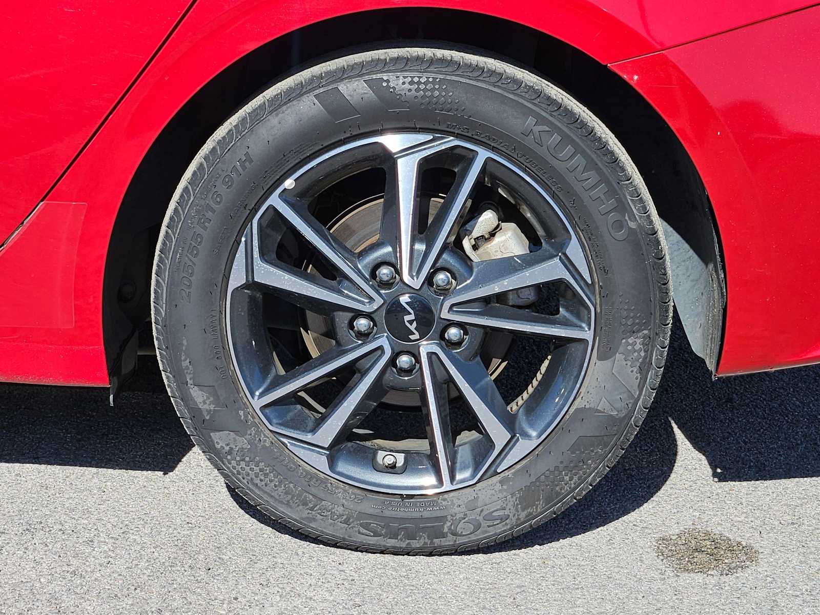 Thumbnail: 2024 Kia Forte - 10