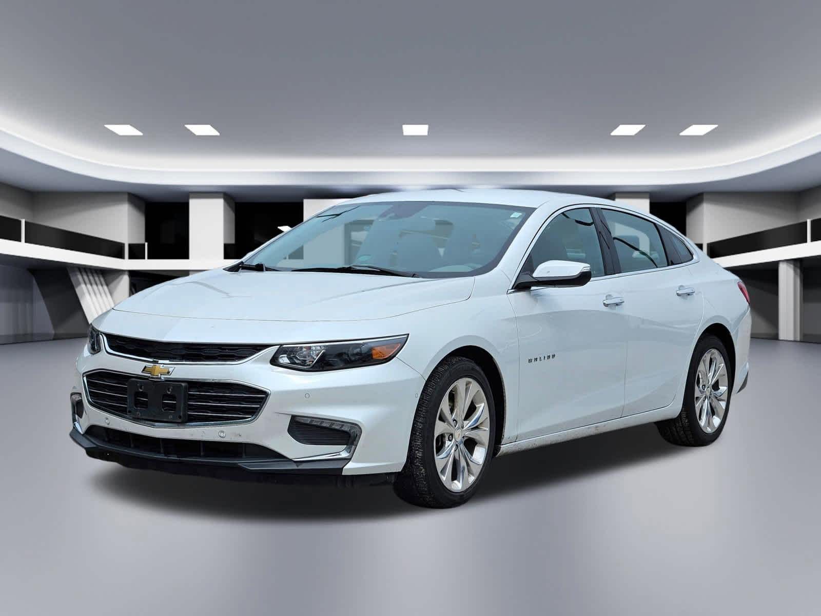 Thumbnail: 2018 Chevrolet Malibu - 9