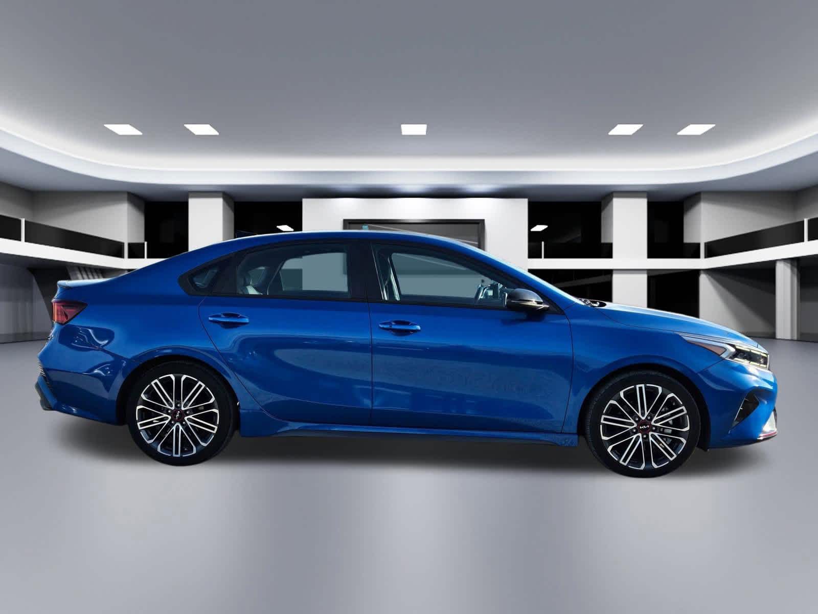 Thumbnail: 2023 Kia Forte - 7