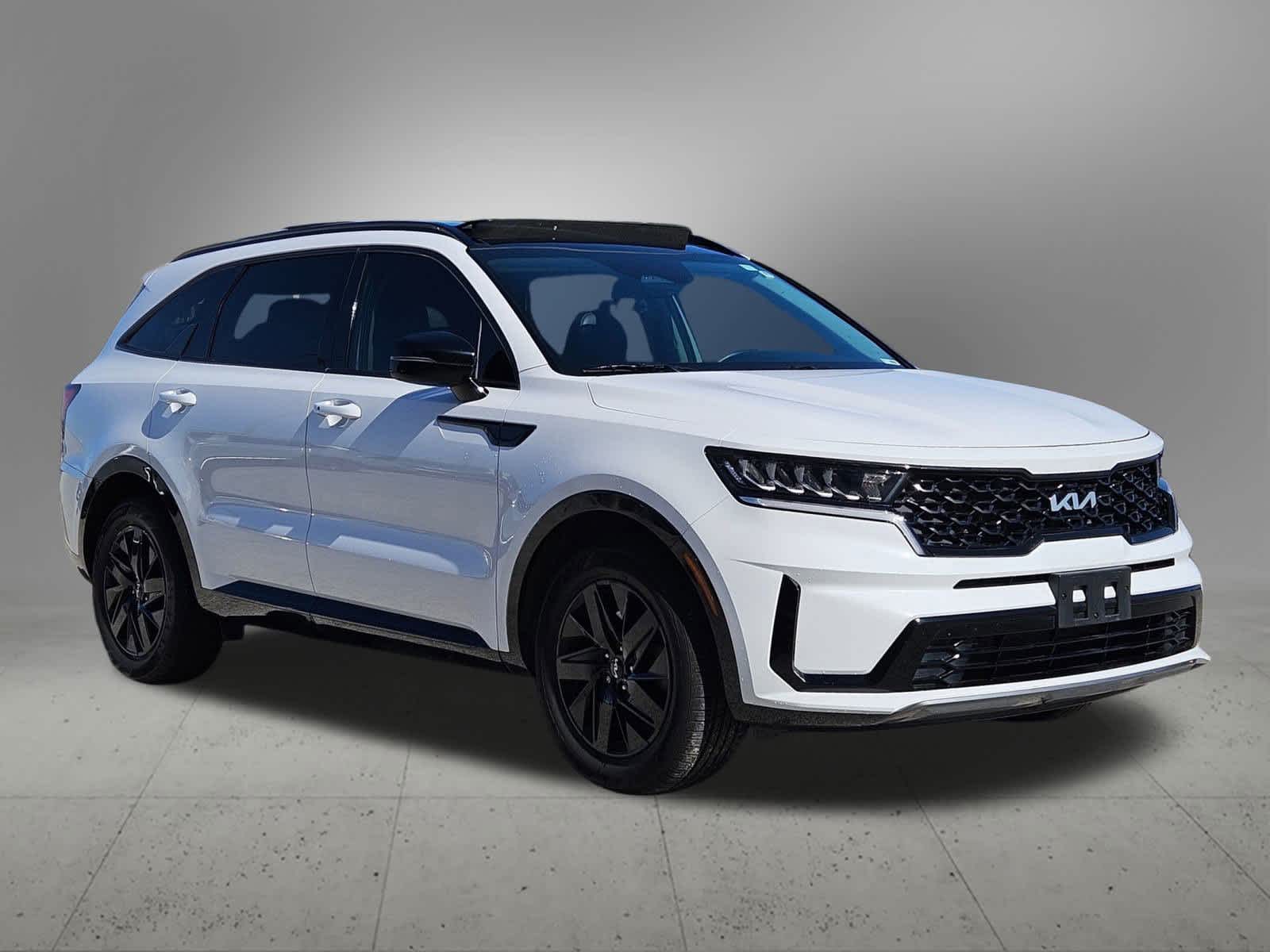 Thumbnail: 2023 Kia Sorento - 7