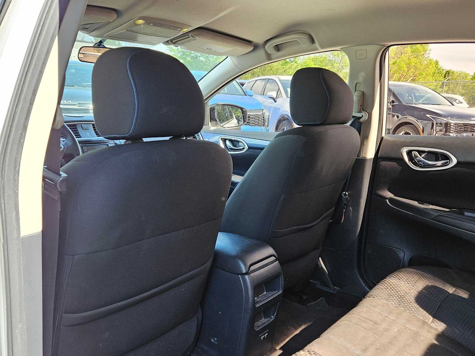 Thumbnail: 2017 Nissan Sentra - 15