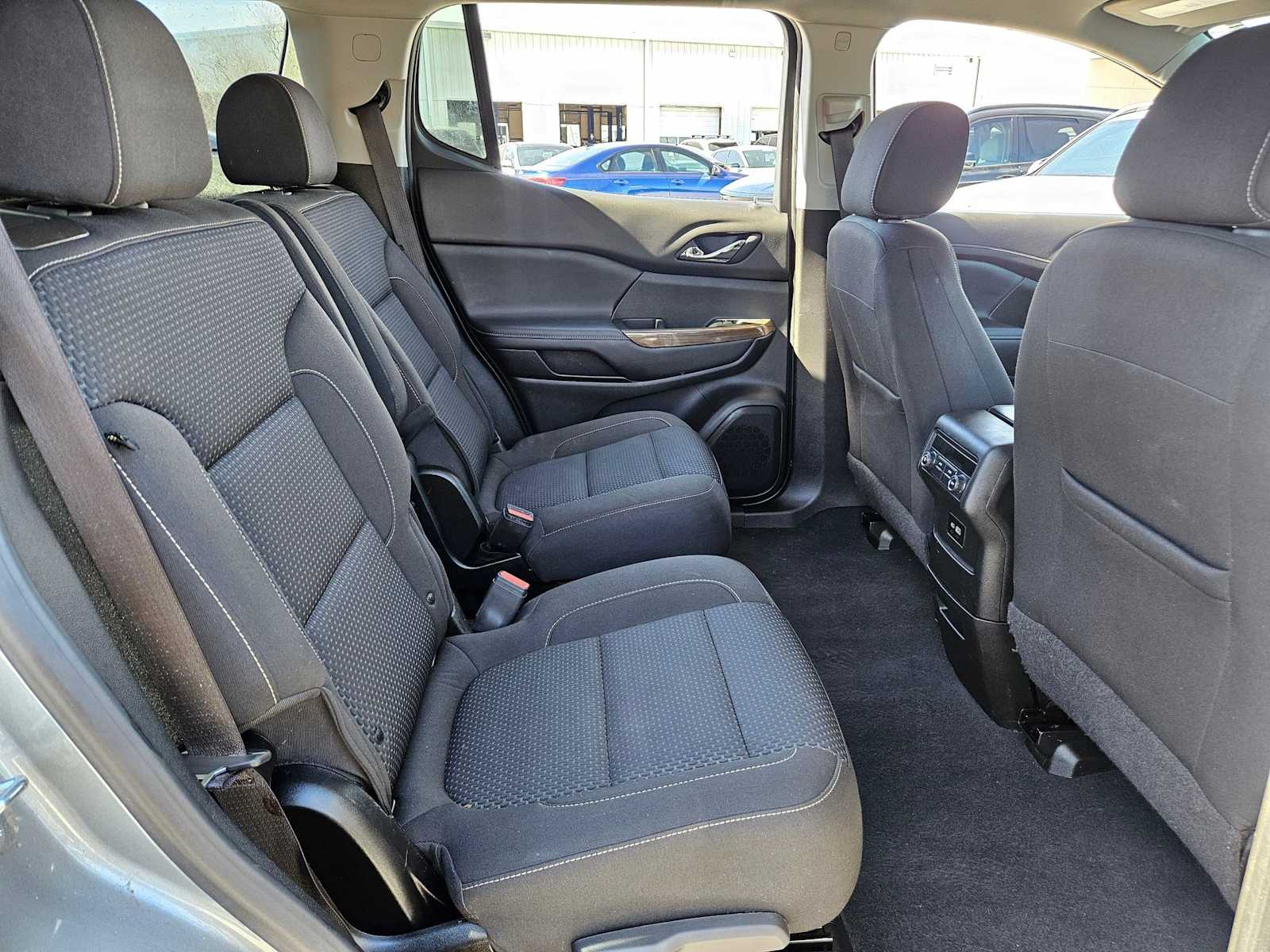 Thumbnail: 2023 GMC Acadia - 18