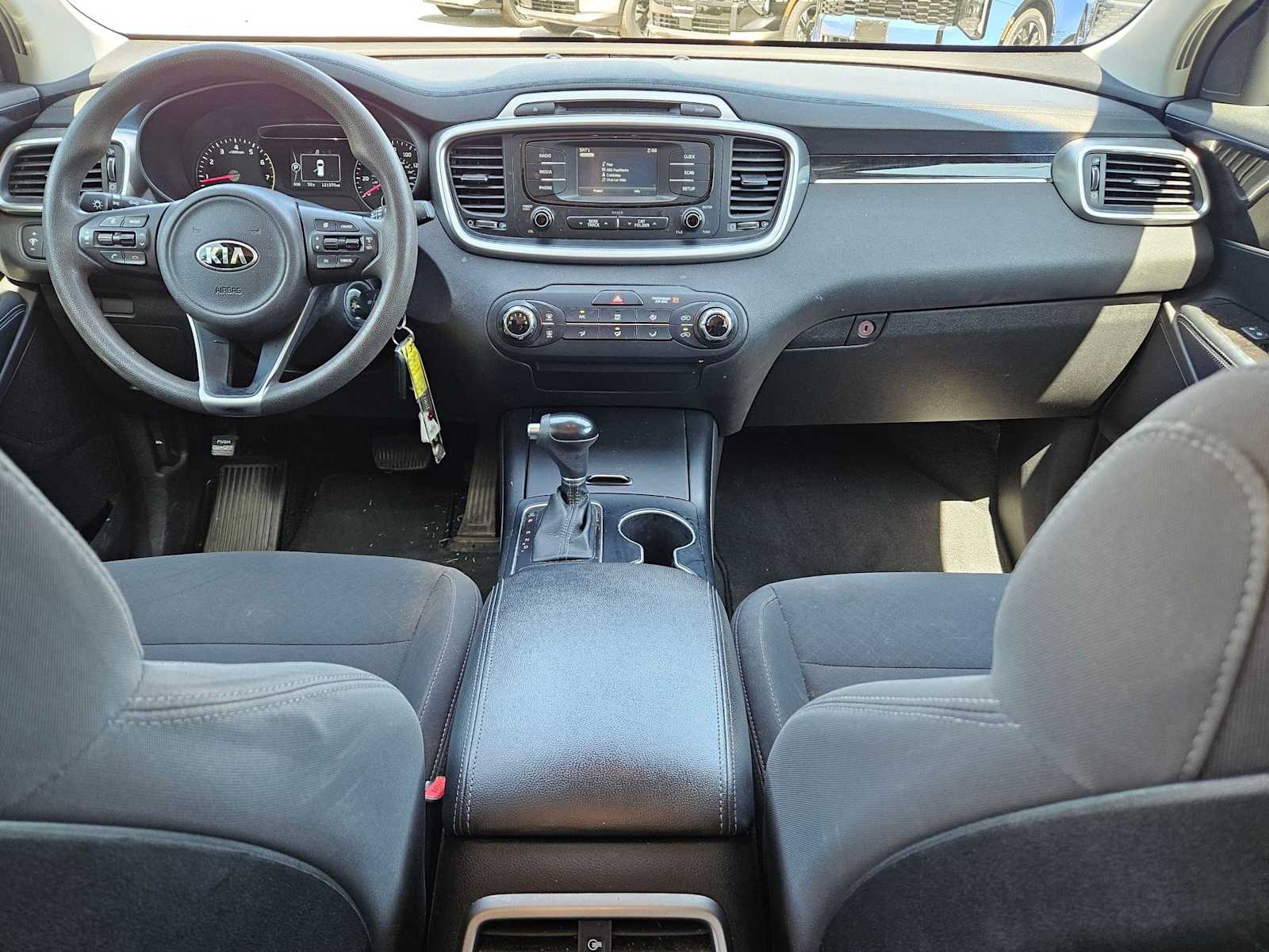 Thumbnail: 2016 Kia Sorento - 15