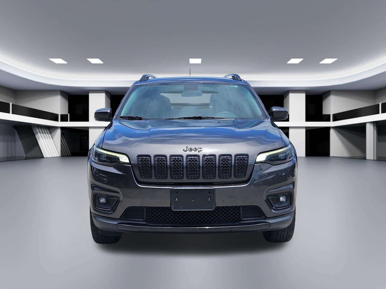 Thumbnail: 2019 Jeep Cherokee - 9