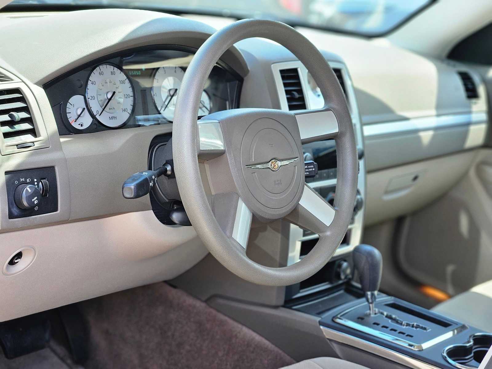 Thumbnail: 2010 Chrysler 300 - 2