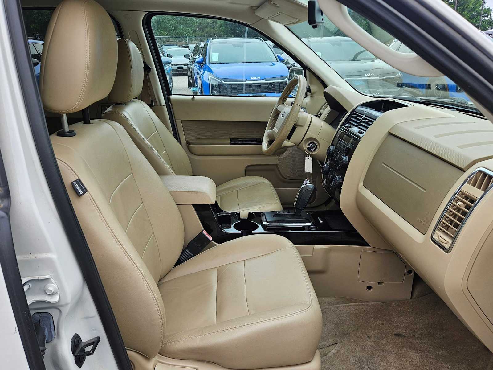 Thumbnail: 2011 Ford Escape - 18