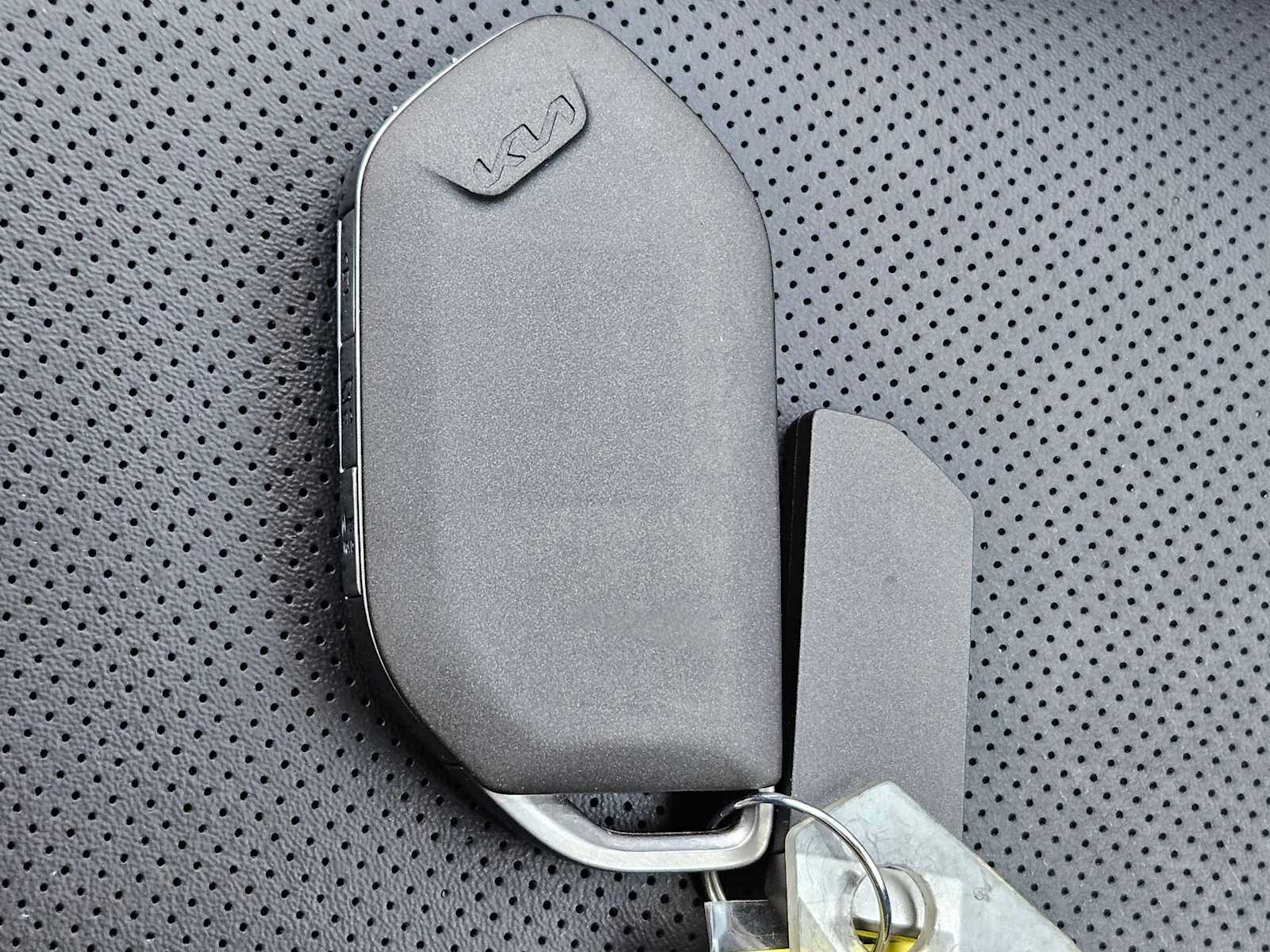 Thumbnail: 2025 Kia Telluride - 22