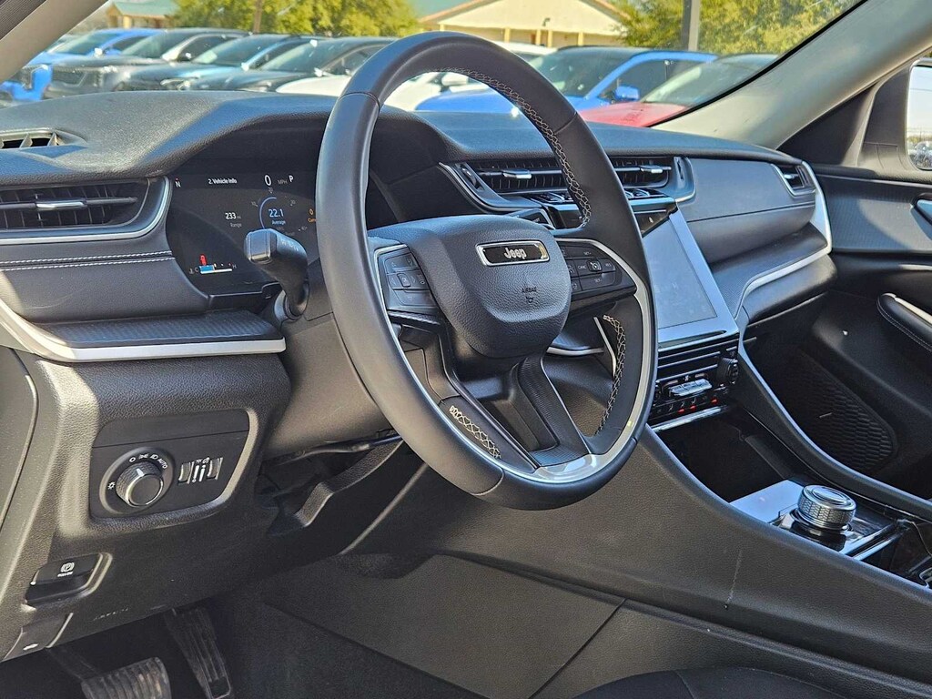 Used 2023 Jeep Grand Cherokee L L Laredo SUV