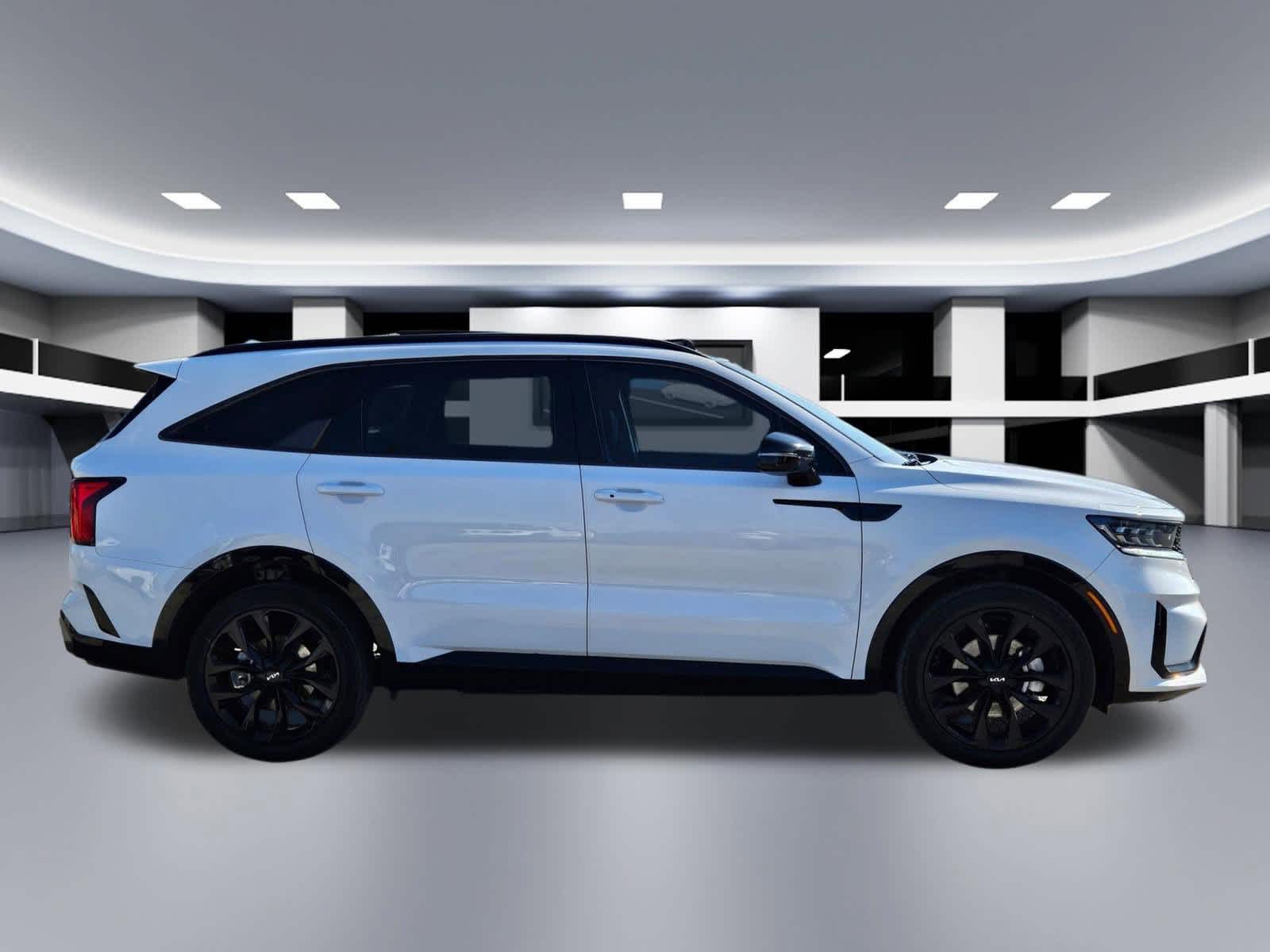 Thumbnail: 2023 Kia Sorento - 6