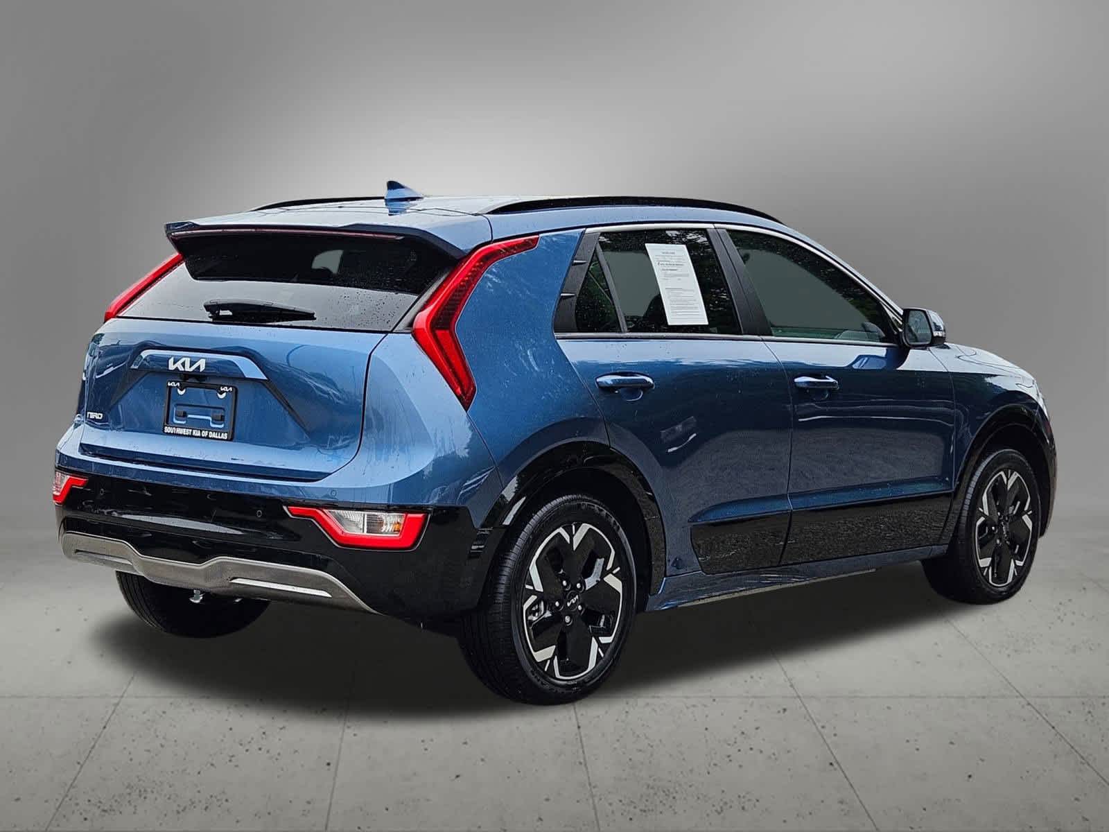 Thumbnail: 2023 Kia Niro - 6