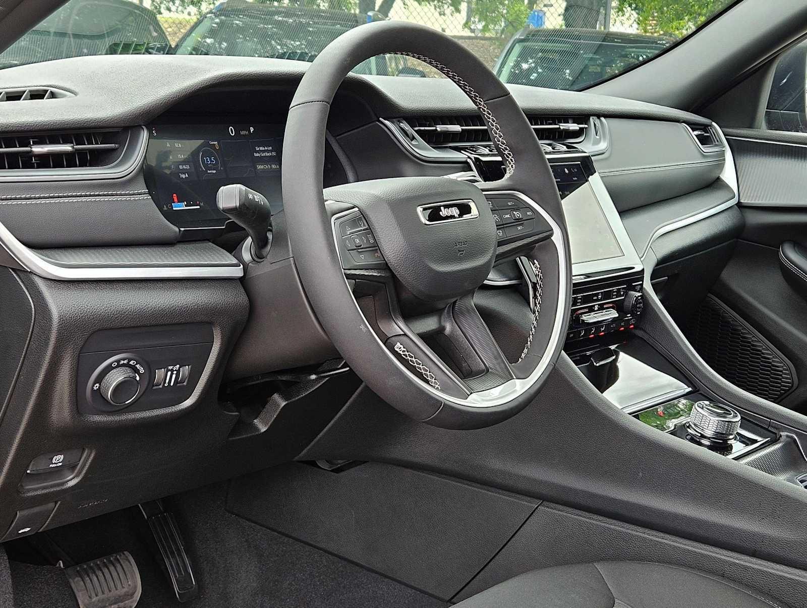 Thumbnail: 2025 Jeep Grand Cherokee - 2