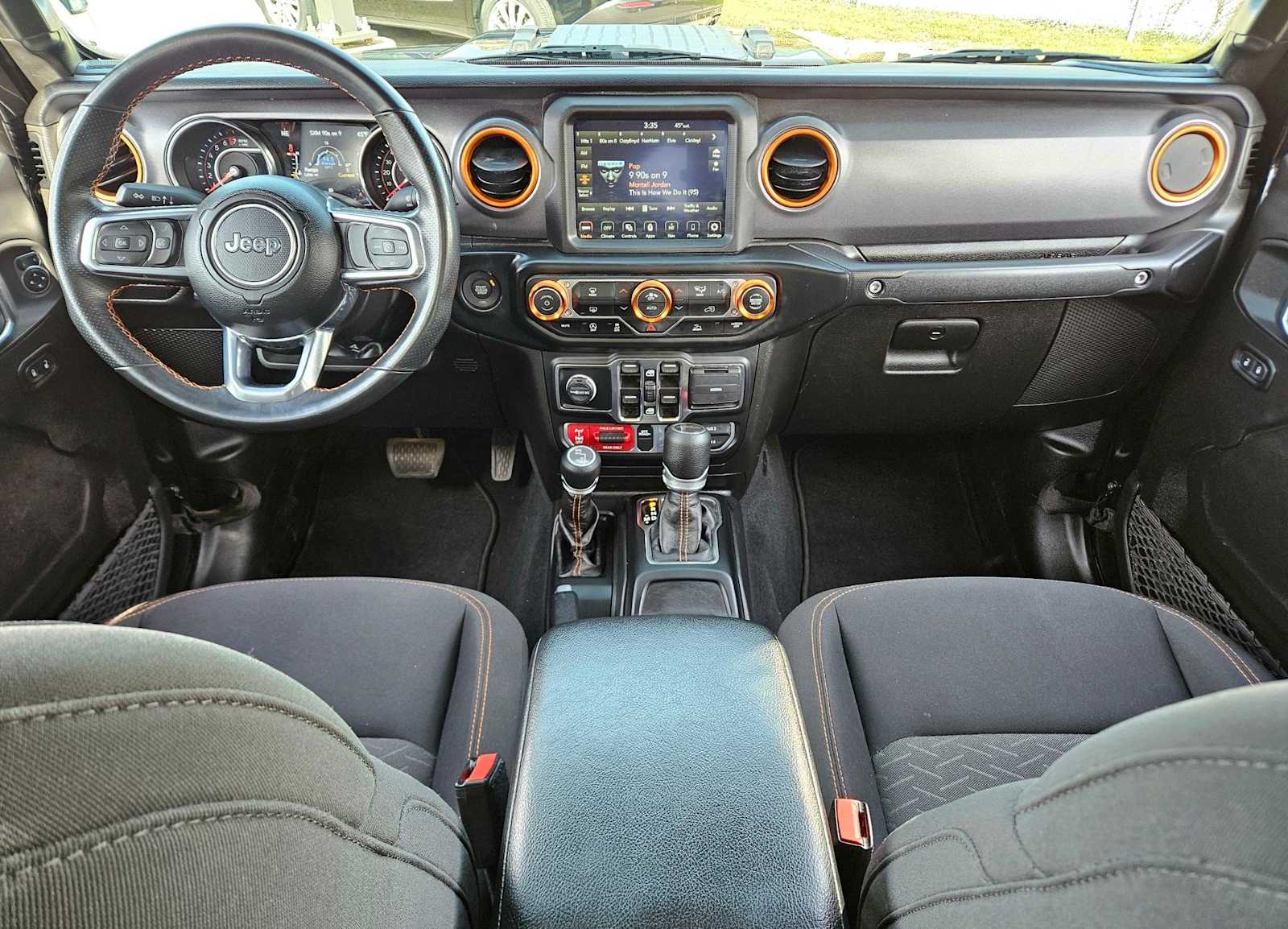 Thumbnail: 2022 Jeep Gladiator - 16