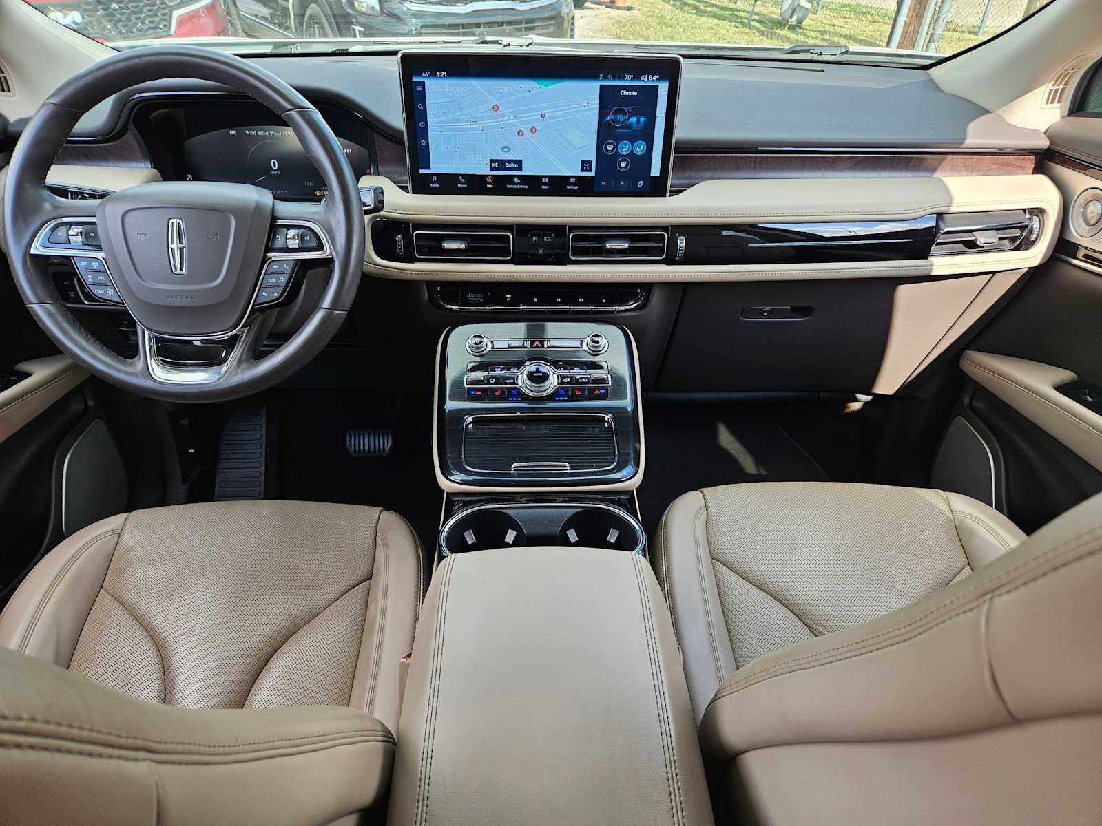 Thumbnail: 2022 Lincoln Nautilus - 16