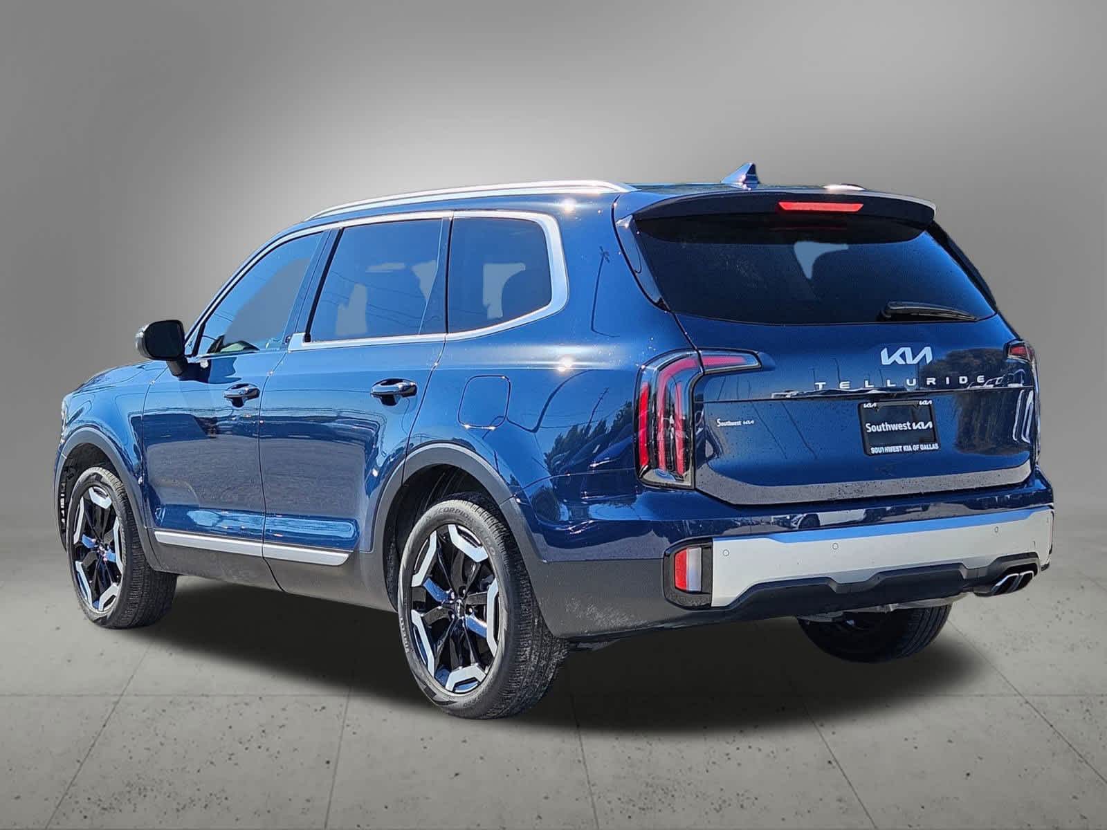2024 Kia Telluride EX photo 4