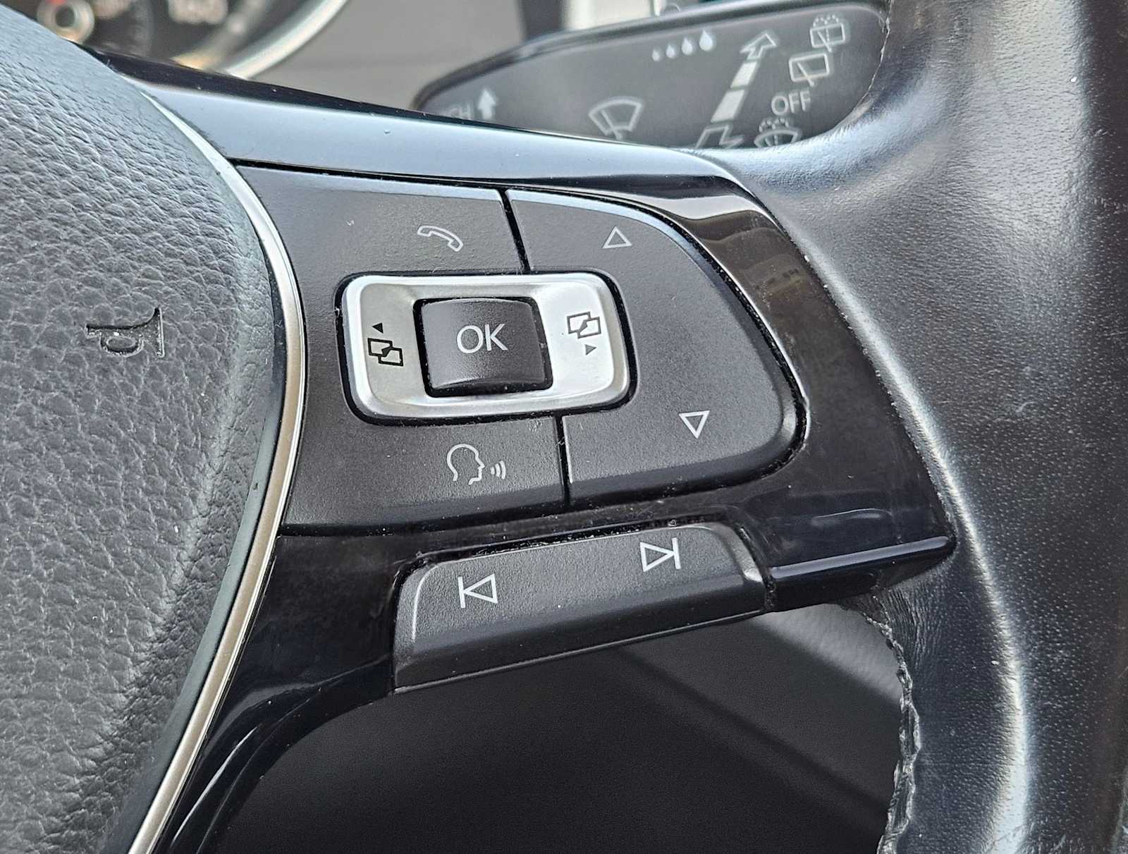 2018 Volkswagen Atlas SE 17