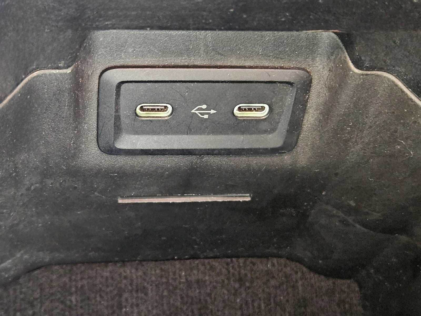 Thumbnail: 2024 Mercedes-Benz GLC - 28