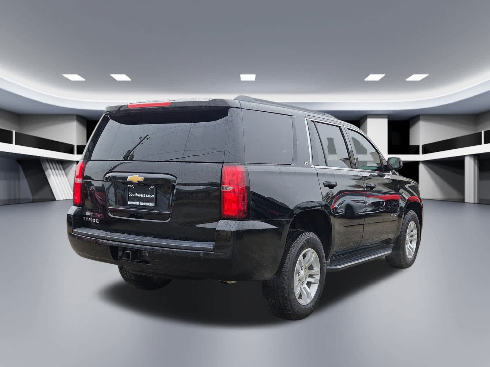 Thumbnail: 2020 Chevrolet Tahoe - 6