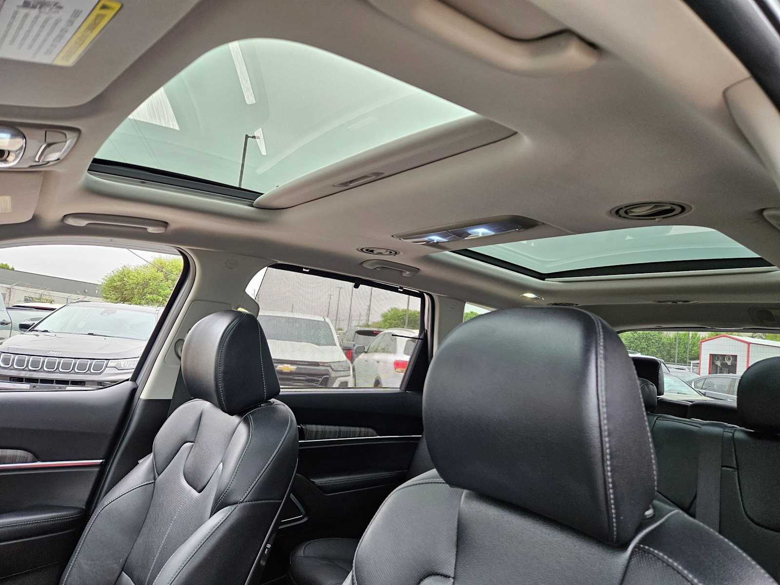 Thumbnail: 2025 Kia Telluride - 17