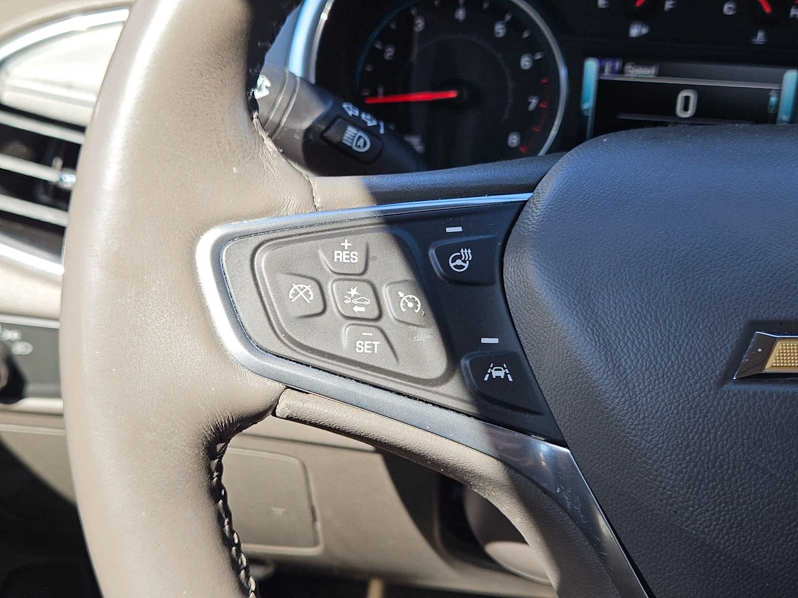 Thumbnail: 2018 Chevrolet Malibu - 21