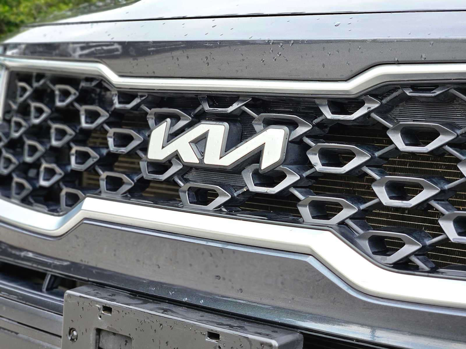 Thumbnail: 2023 Kia Sorento - 11