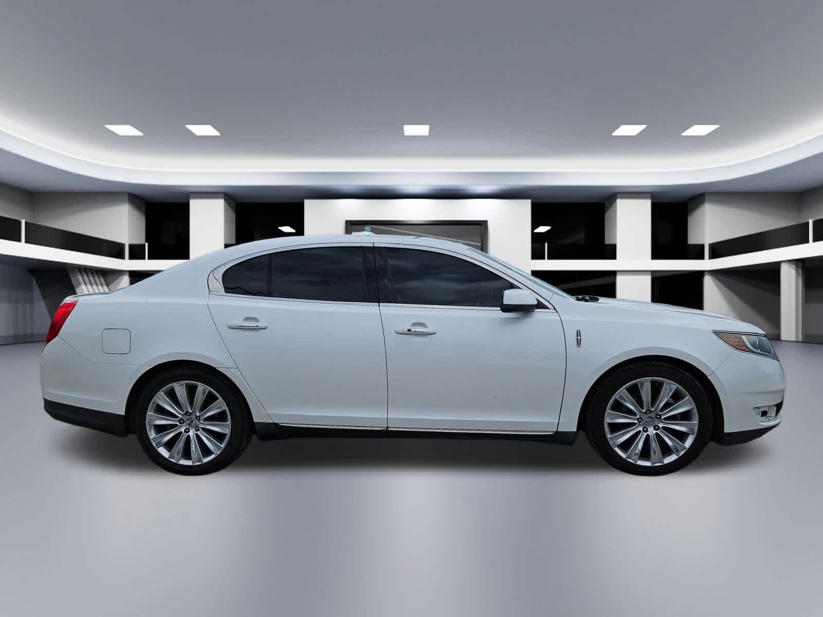 Thumbnail: 2015 Lincoln MKS - 6