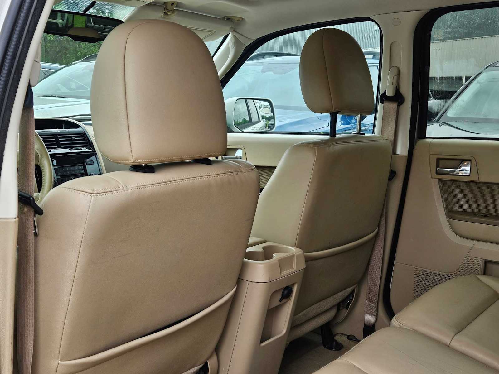 Thumbnail: 2011 Ford Escape - 15