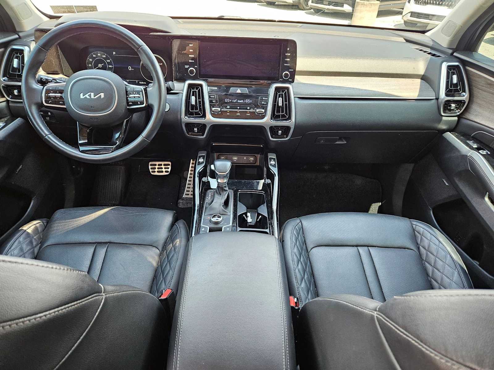 Thumbnail: 2022 Kia Sorento - 16