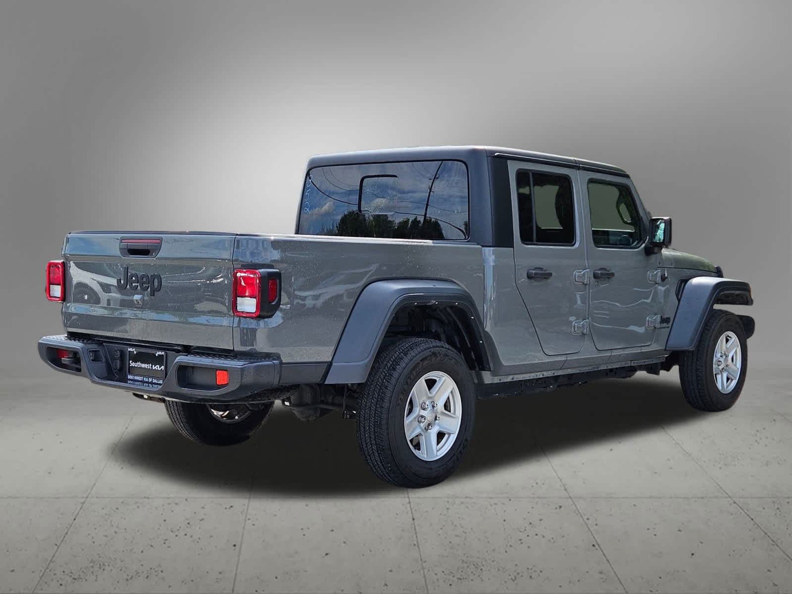 Thumbnail: 2023 Jeep Gladiator - 6
