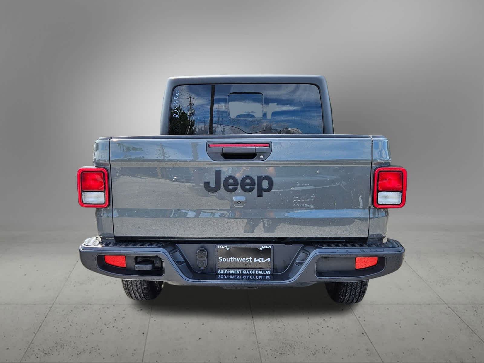 Thumbnail: 2023 Jeep Gladiator - 5