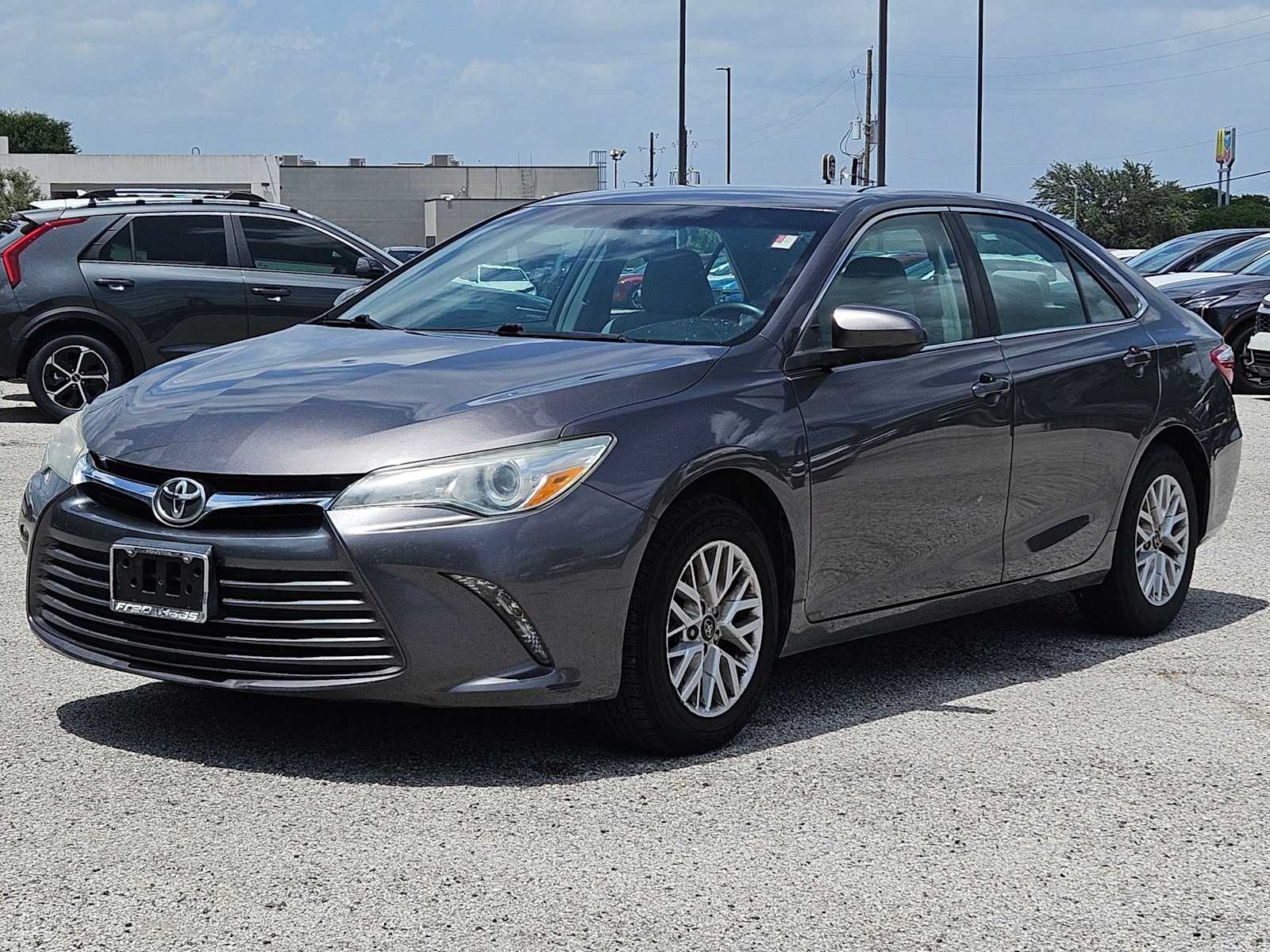 2016 Toyota Camry LE 9