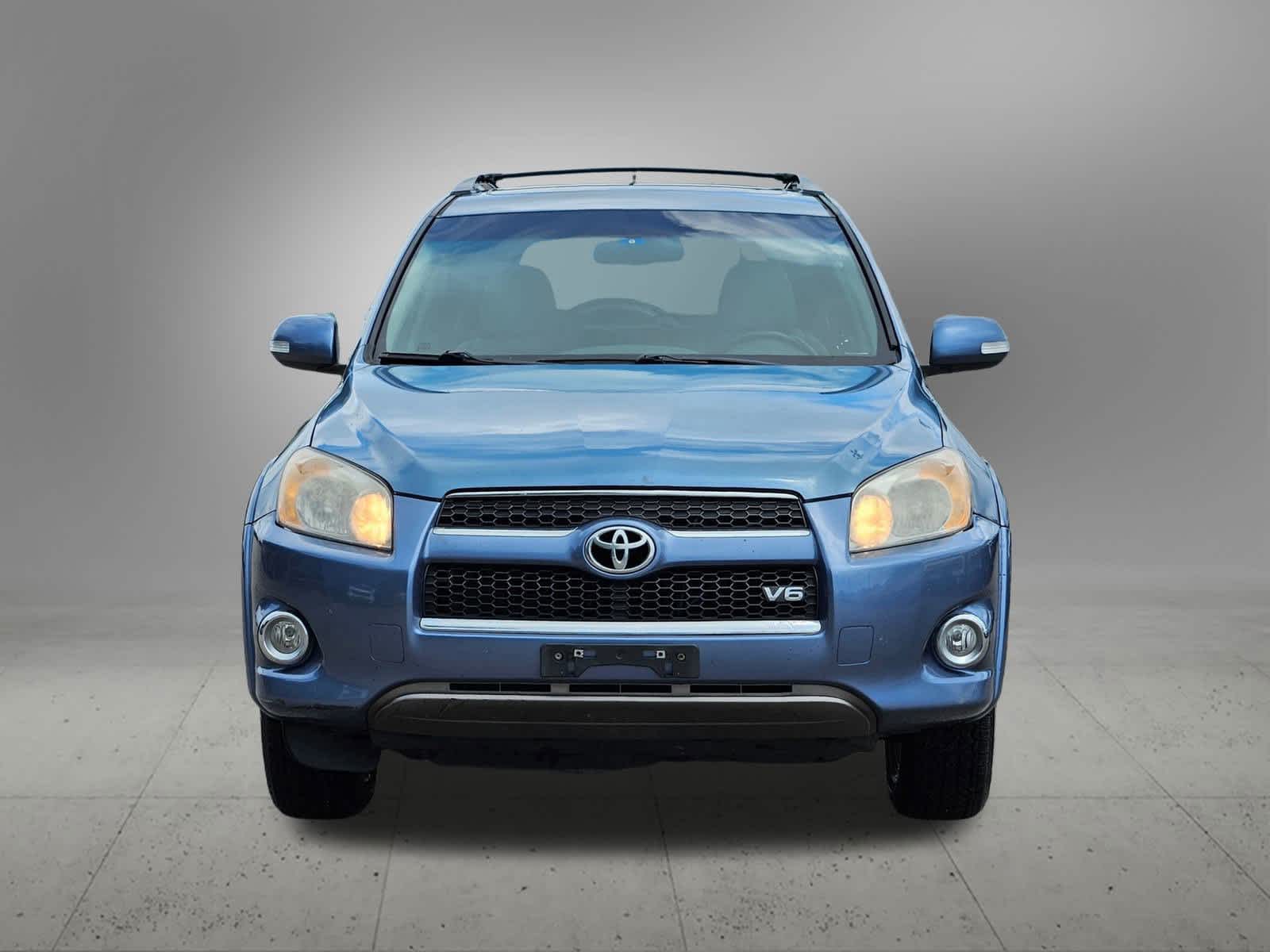 Thumbnail: 2011 Toyota RAV4 - 9
