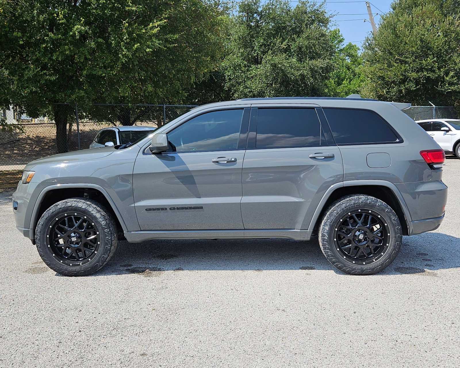 Thumbnail: 2019 Jeep Grand Cherokee - 2