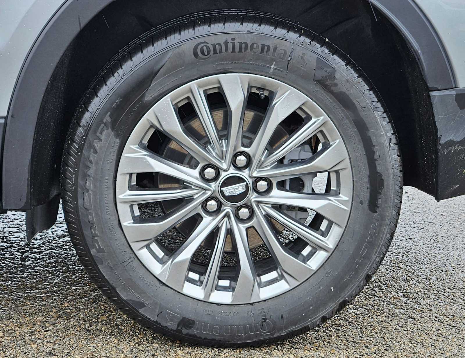 Thumbnail: 2025 Cadillac XT4 - 14