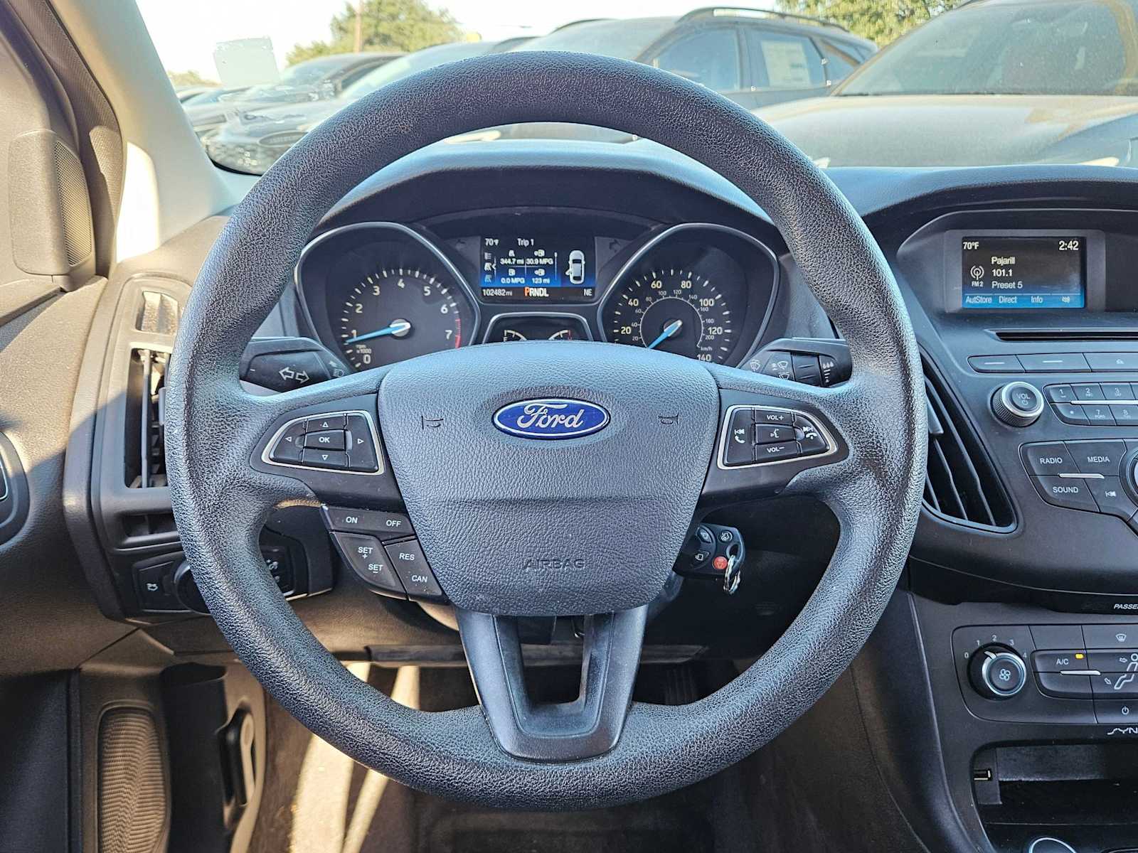 Thumbnail: 2015 Ford Focus - 20