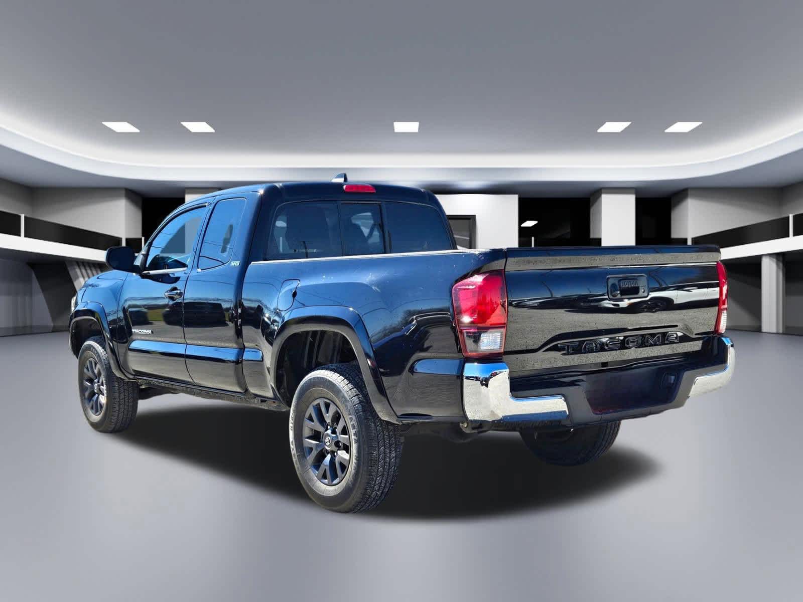 Thumbnail: 2022 Toyota Tacoma - 4