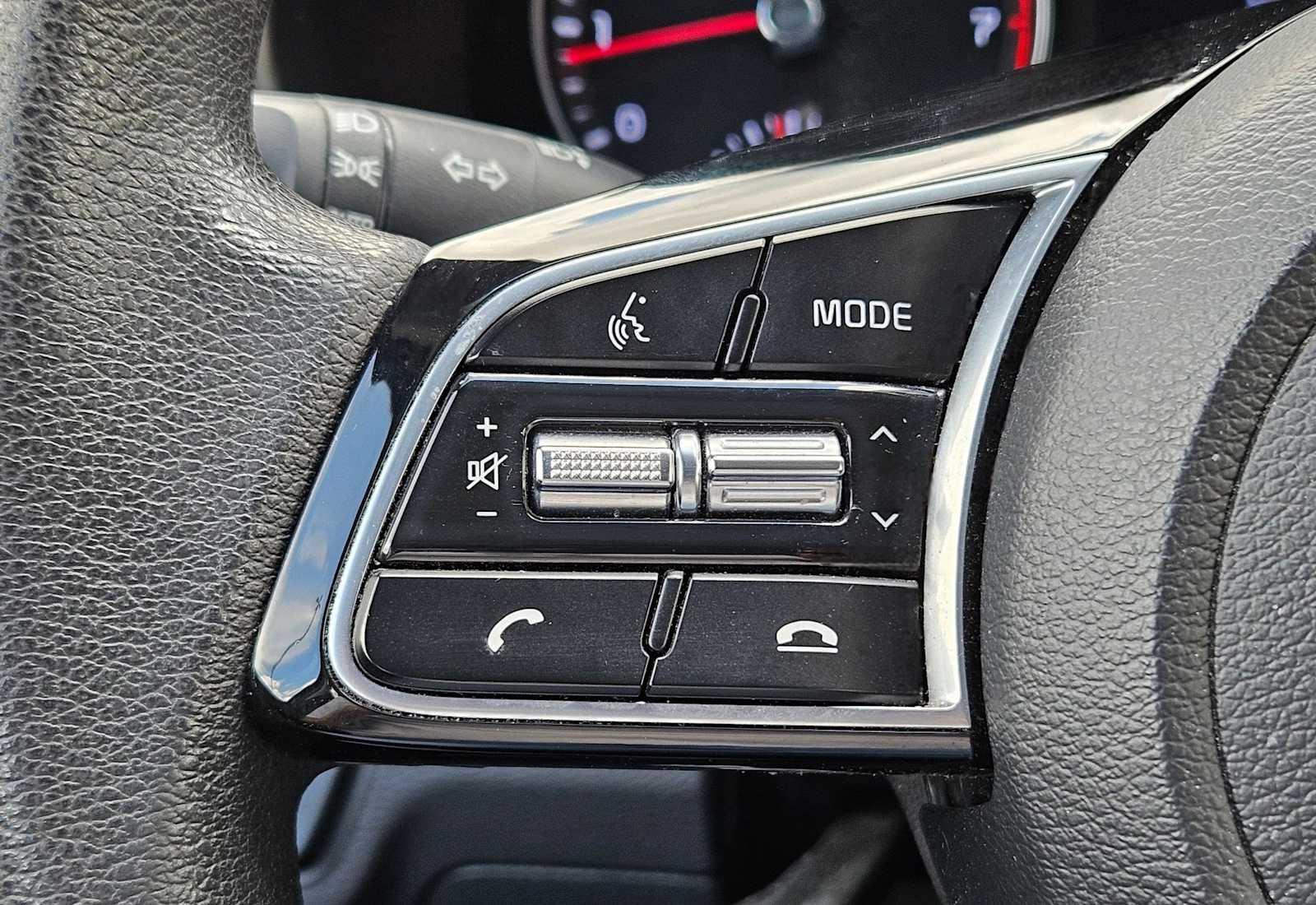Thumbnail: 2021 Kia Forte - 22