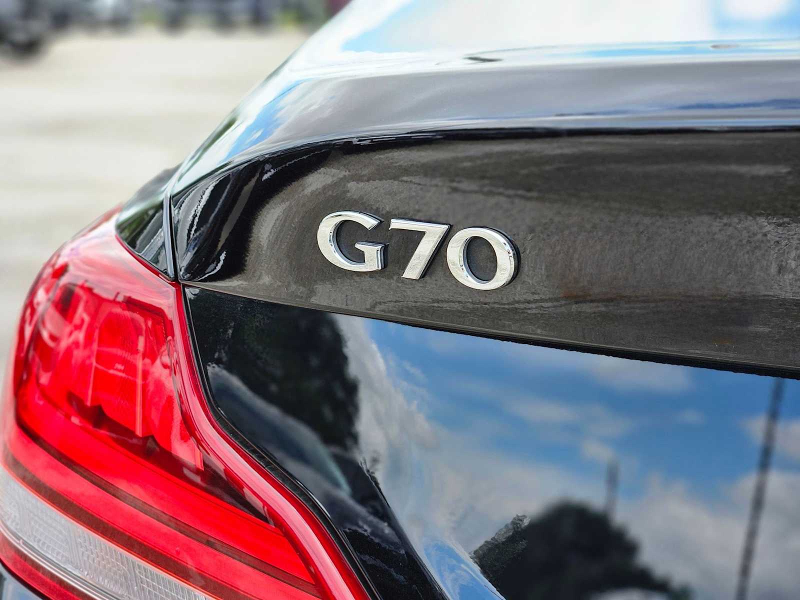 Thumbnail: 2021 Genesis G70 - 13