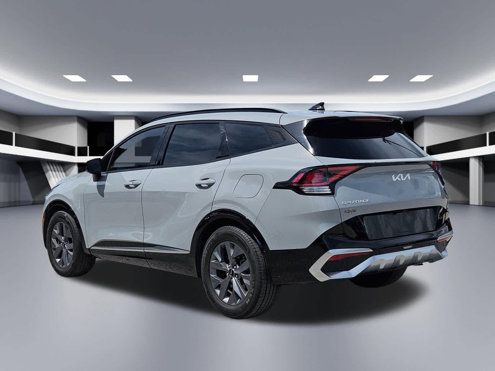 Thumbnail: 2023 Kia Sportage - 3
