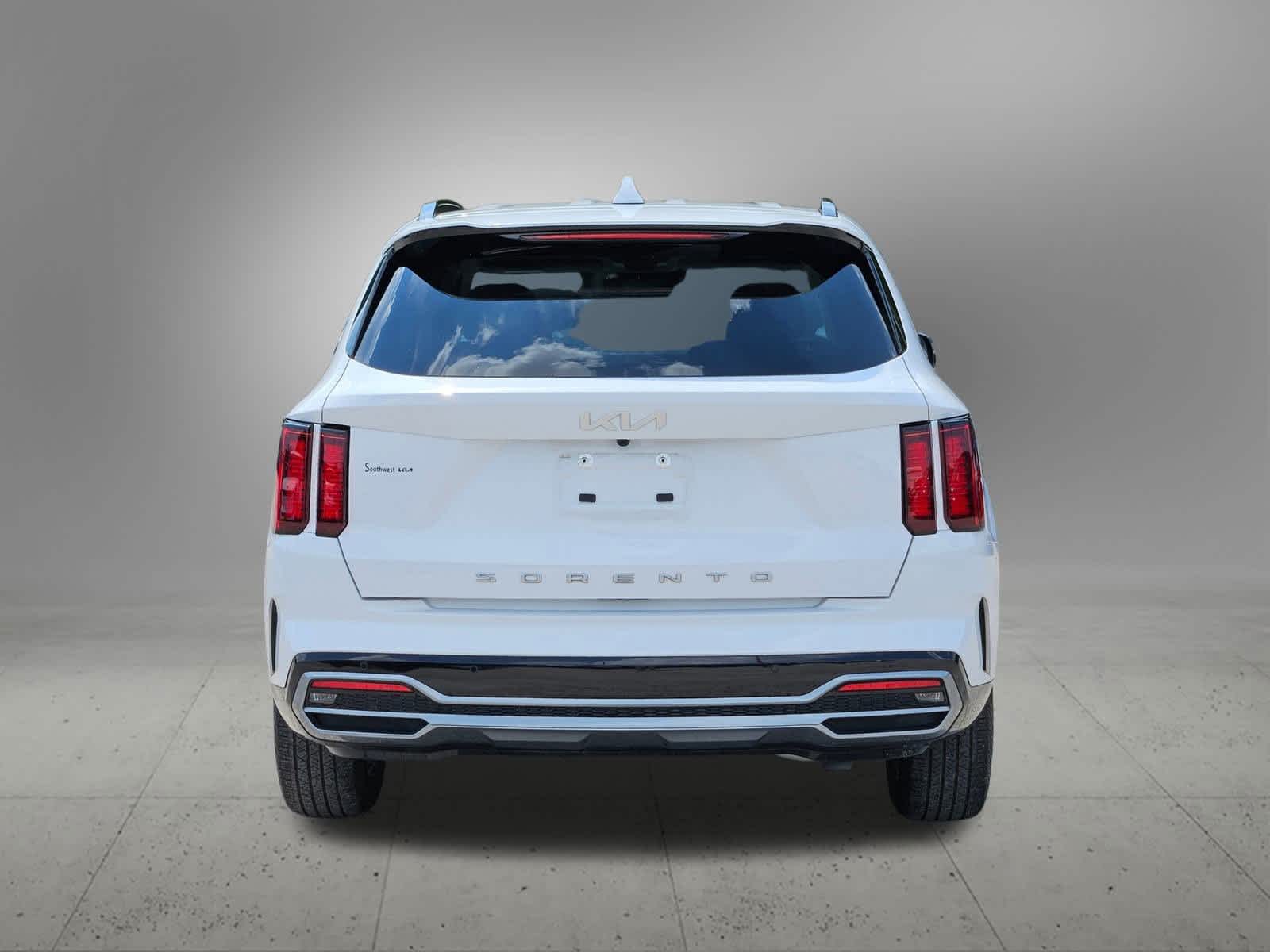 2022 Kia Sorento EX photo 3