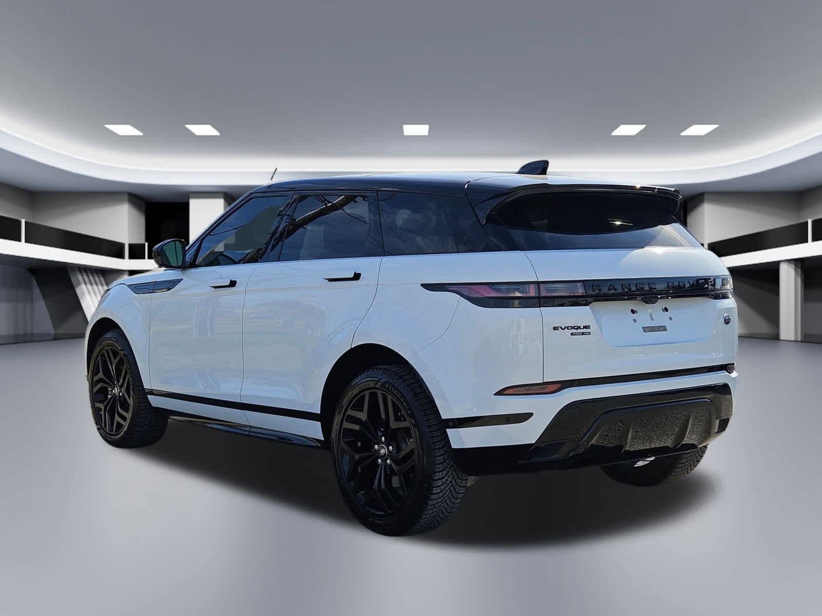 Thumbnail: 2020 Land Rover Range Rover Evoque - 4