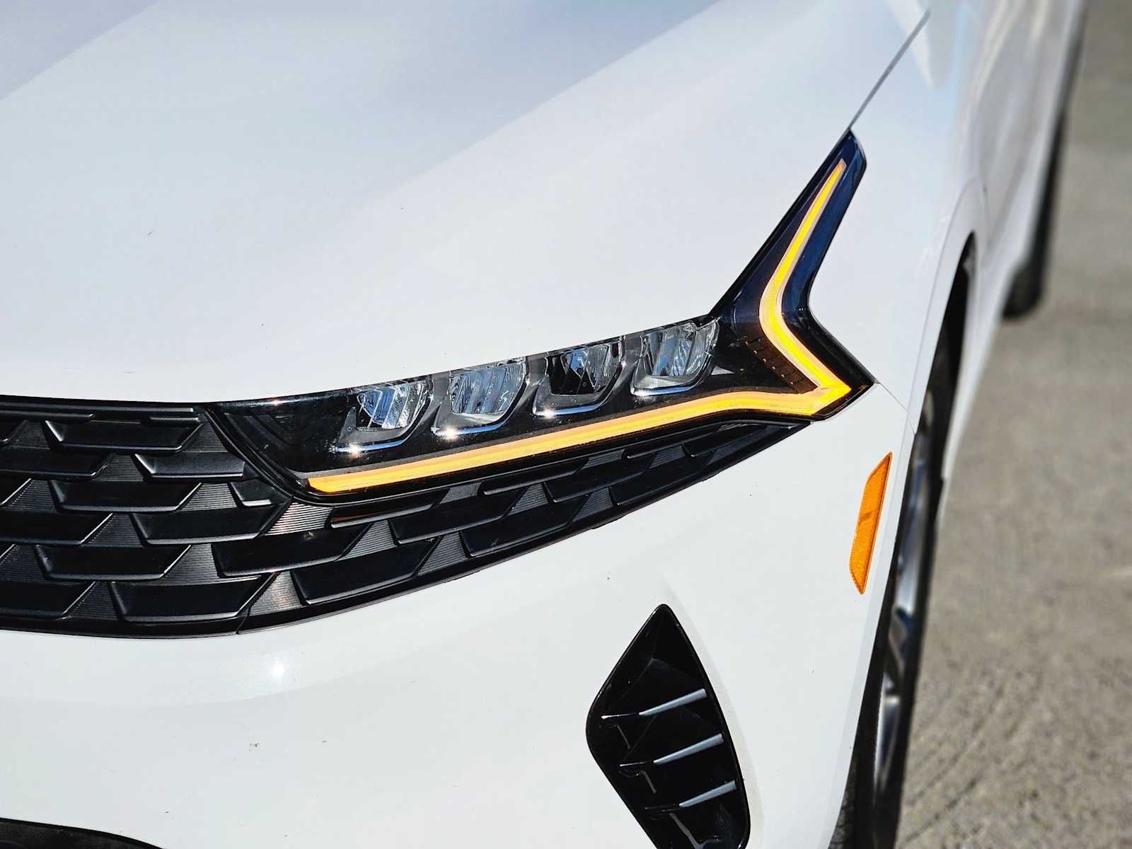 Thumbnail: 2023 Kia K5 - 11