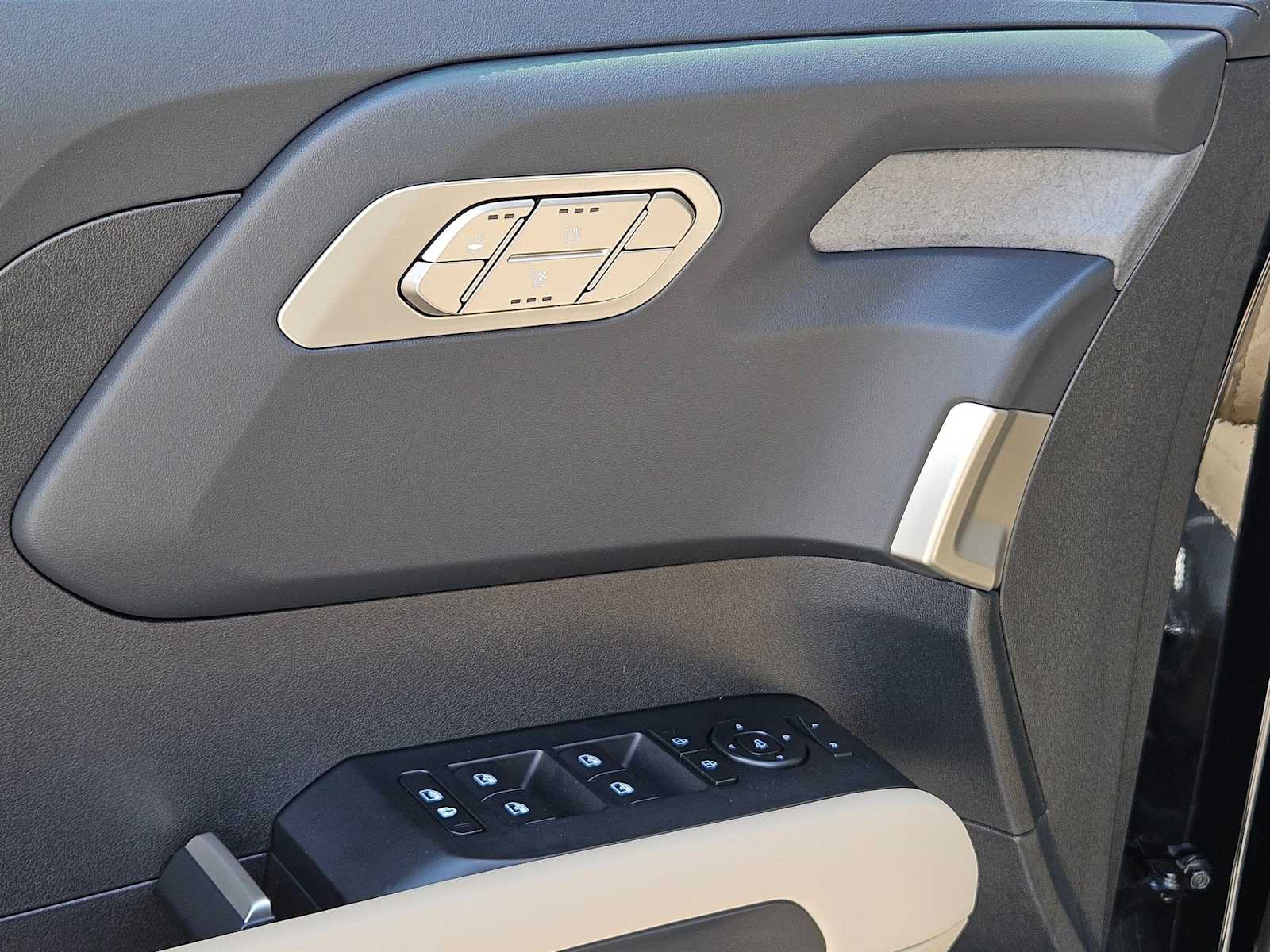 Thumbnail: 2027 Kia Telluride - 32