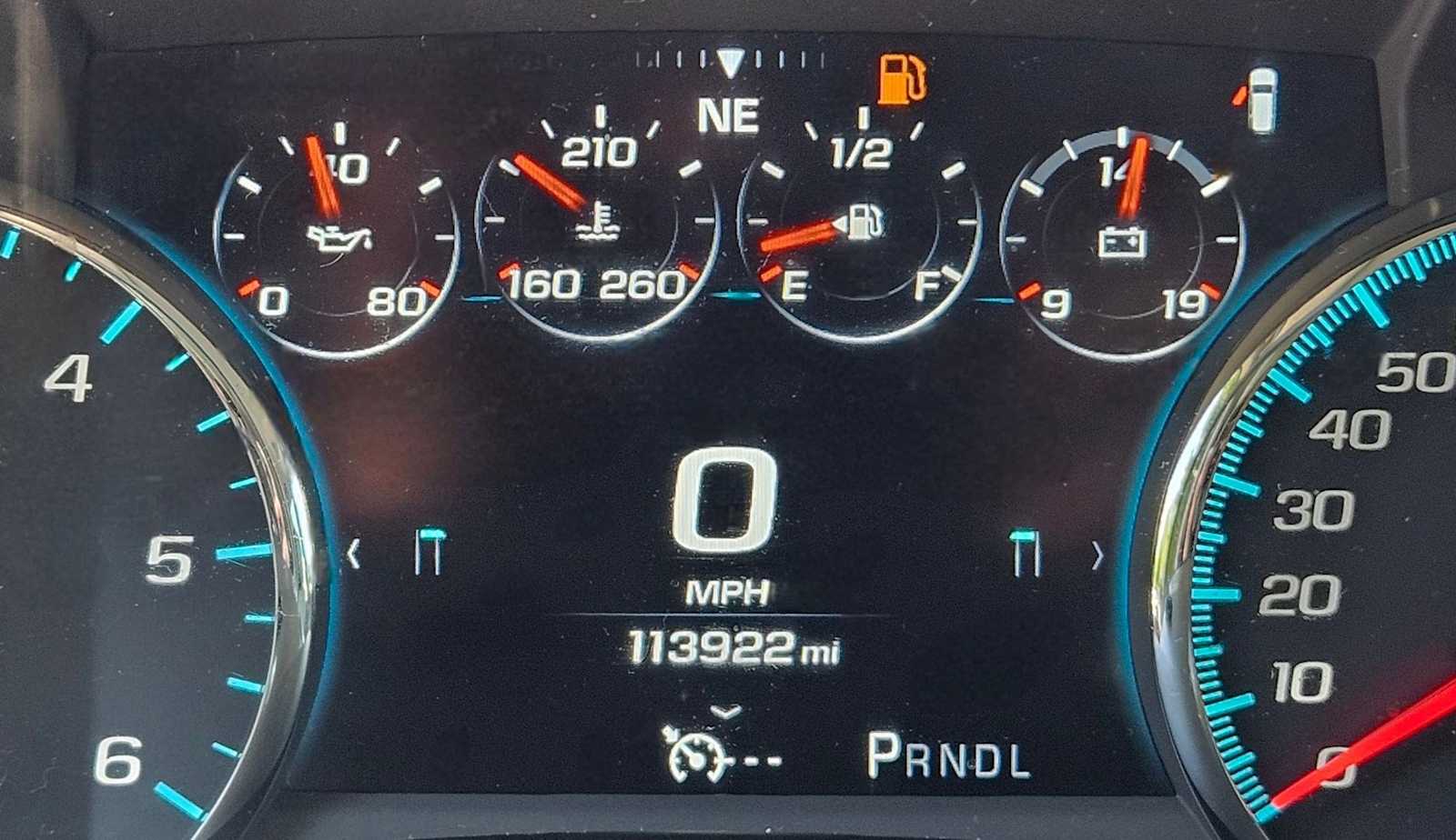 Thumbnail: 2017 Chevrolet Tahoe - 25