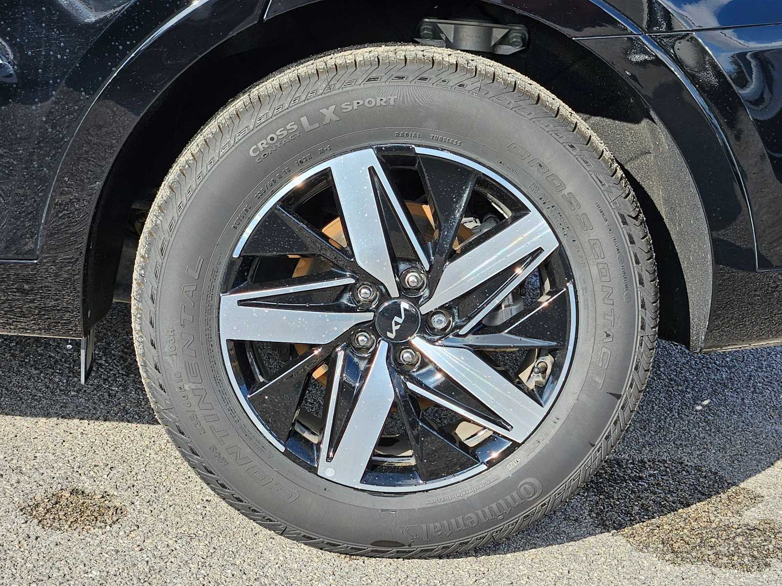 Thumbnail: 2023 Kia Sorento - 13